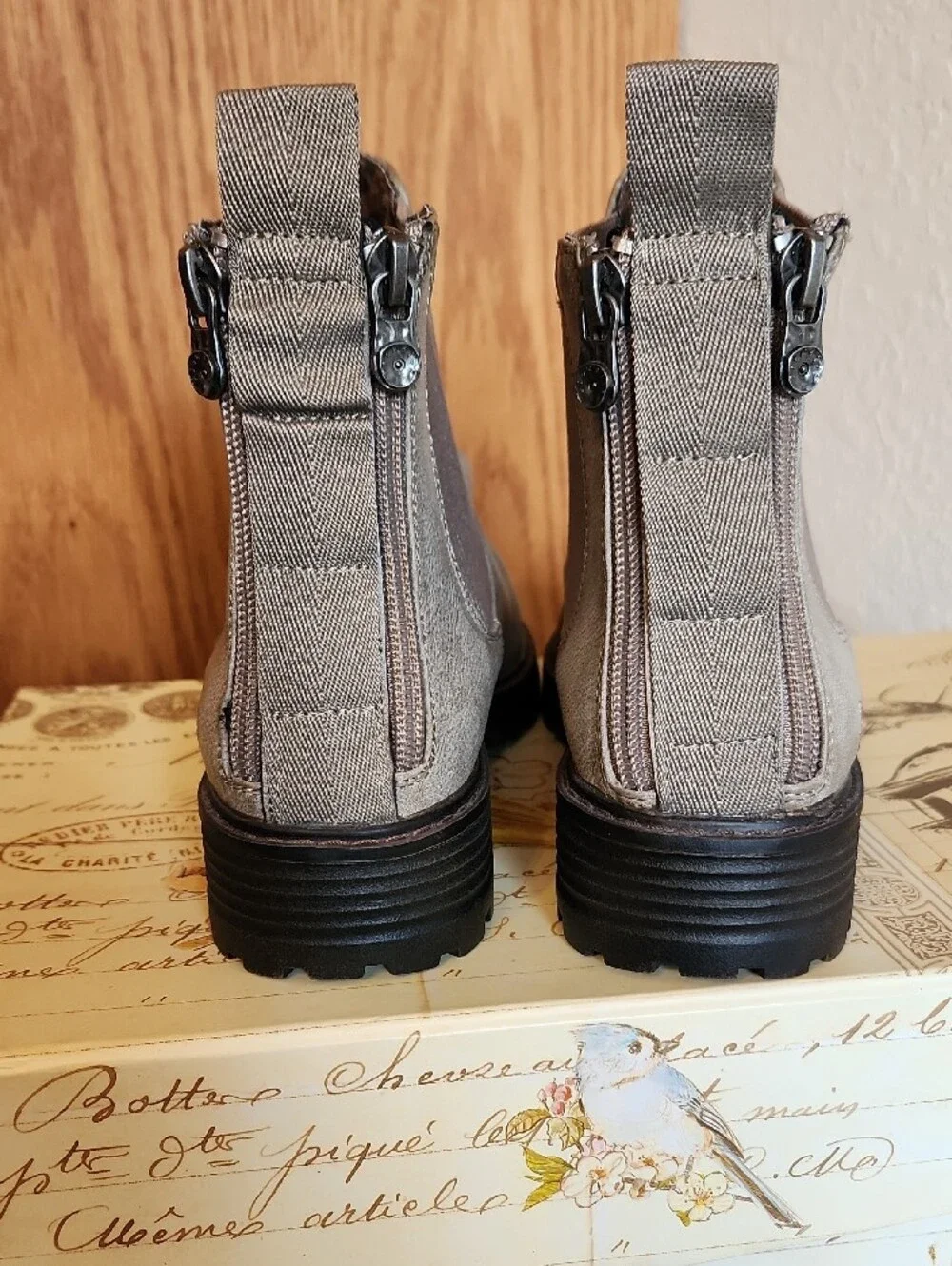 Blowfish Stone/Taupe  Chelsea Ankle Boots